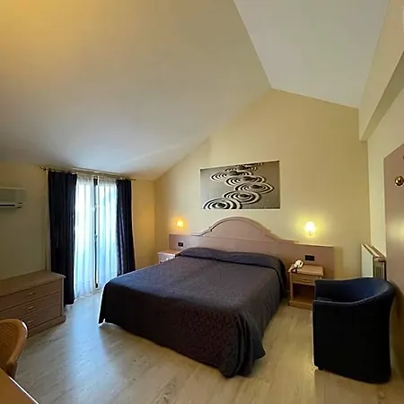 Hotel Lo Scoiattolo