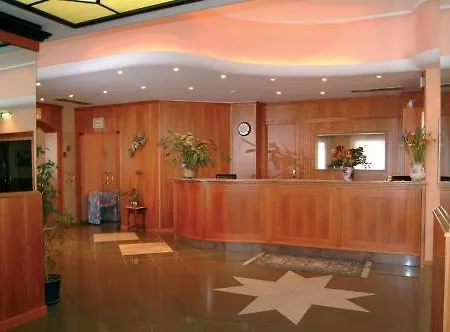 Hotel Lo Scoiattolo 3*