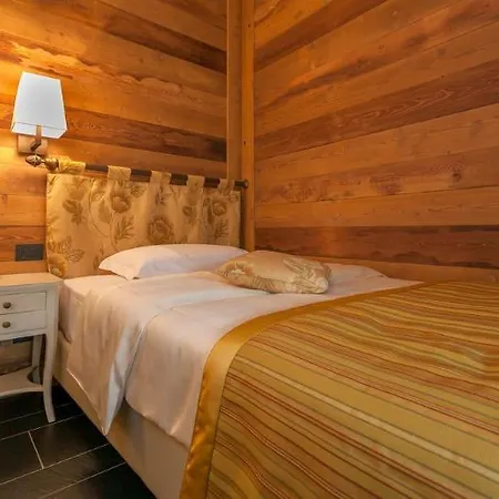 Lo Scoiattolo Hotel Massino Visconti