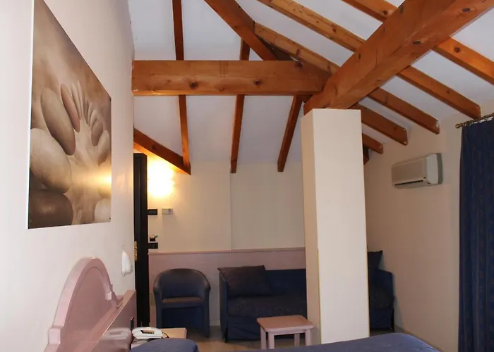 Lo Scoiattolo 호텔