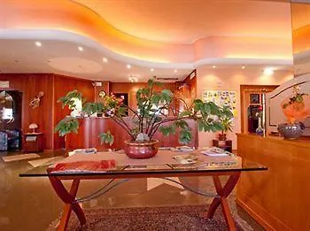 罗思澄堂勒酒店 马斯诺维斯康蒂