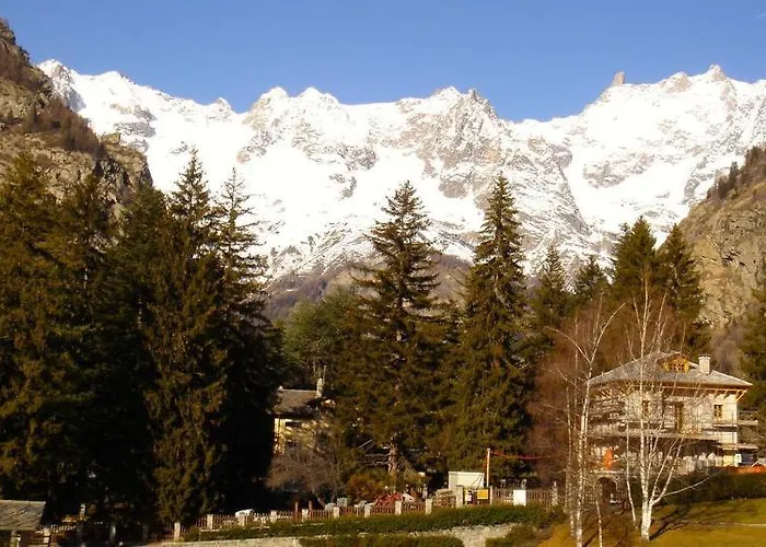 호텔 Lo Scoiattolo 3*