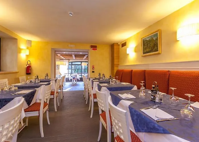 罗思澄堂勒酒店 3*